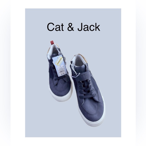 NWT - Cat & Jack High Top Tennis Shoes size 6 with side zippers. KIDS - Picture 2 of 12